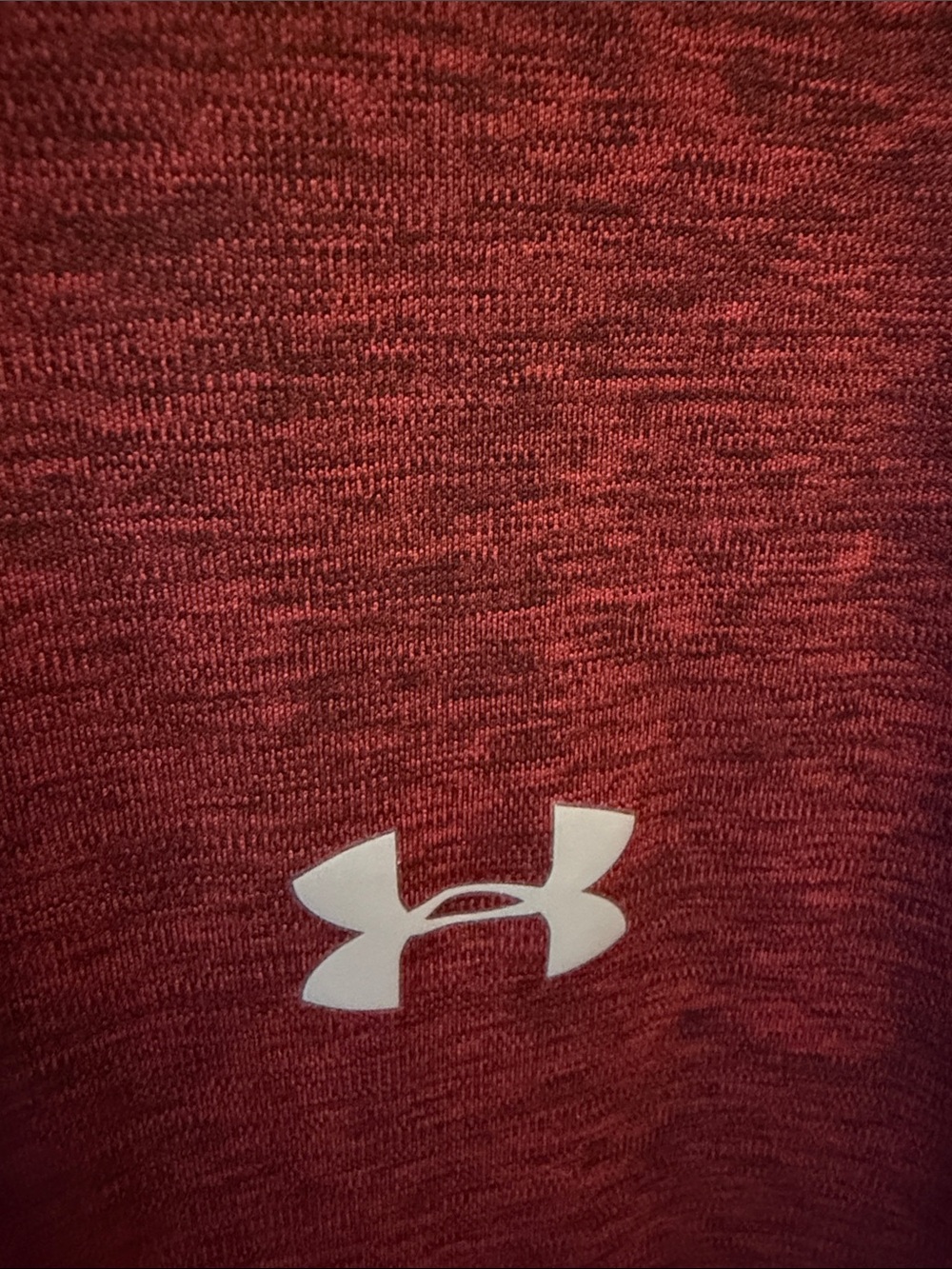 Under Armour Men's Heather Maroon V-Neck Performance Tee - Silver Logo - Picture 3 of 4